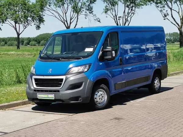 Peugeot Boxer 330 2.2 HDI Image 2