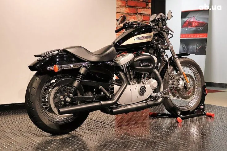 Harley-Davidson XL Image 6